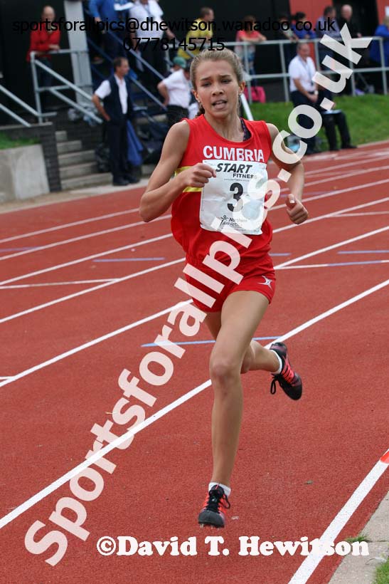 Girls 800 metres at the Northern Inter-Counties under-17s and 15s at Witton Park, Blackburn. Photo: David T. Hewitson/Sports for All Pics